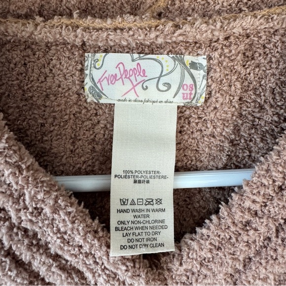 Free People Bestie Blanket Hoodie Poncho soft fuzzy EUC C - Picture 8 of 8